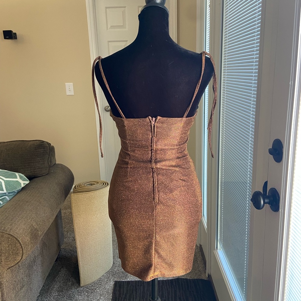 Beautiful B.darling mini prom dress, size 0, hits mid thigh, only worn once!